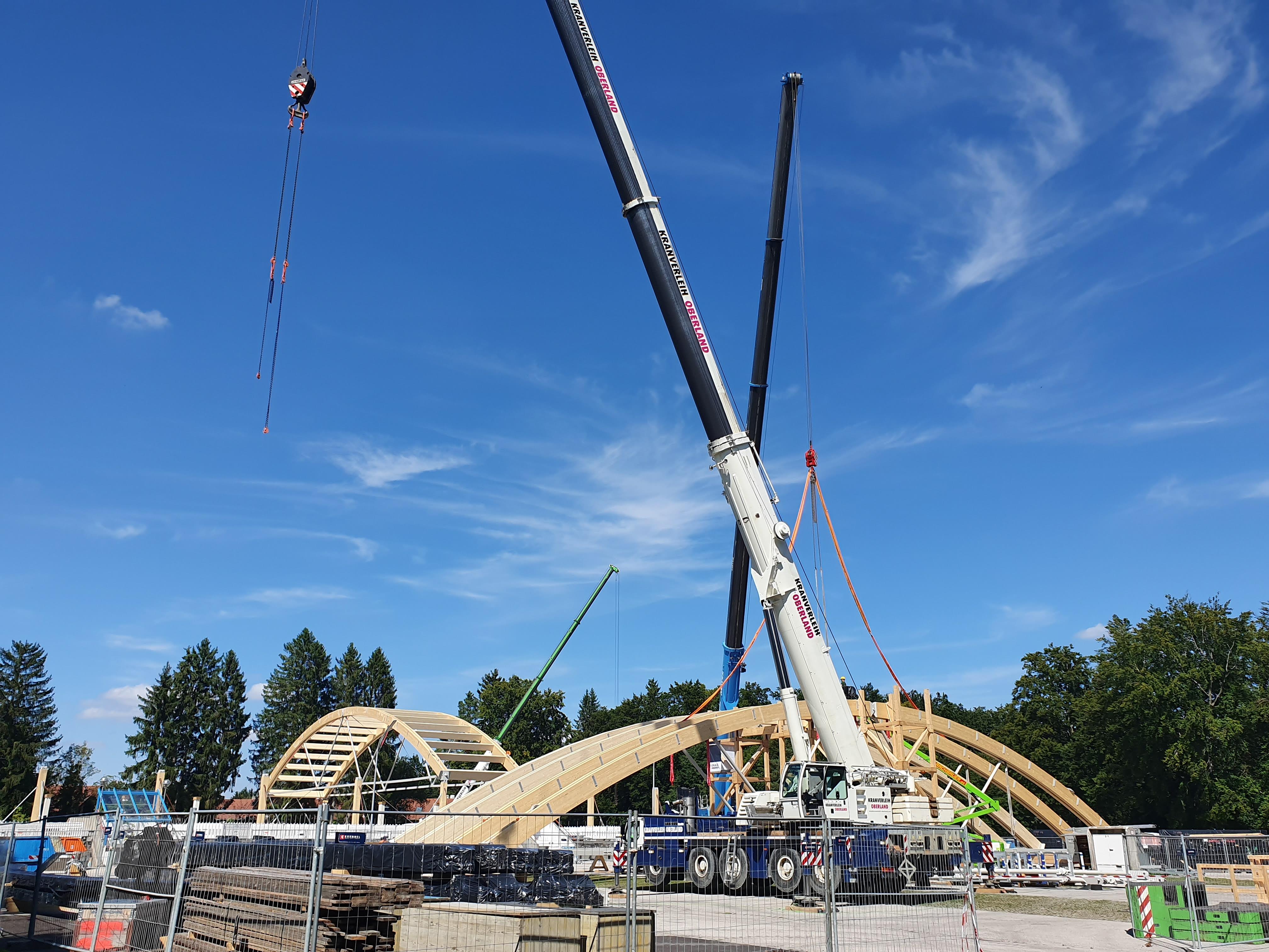 Stadiondach Montage im Spätsommer 2019