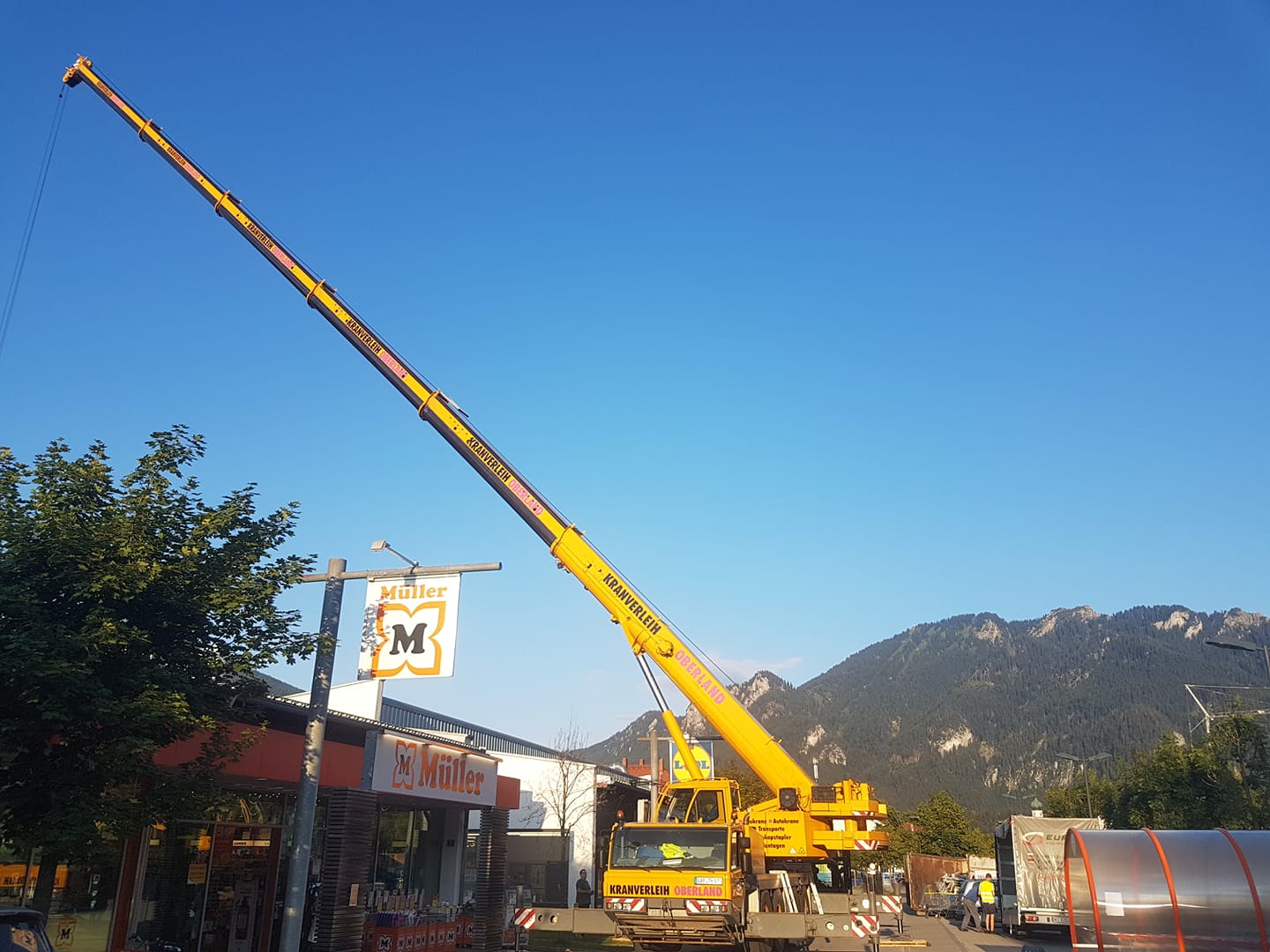 Autokraneinsatz im Oberammergau