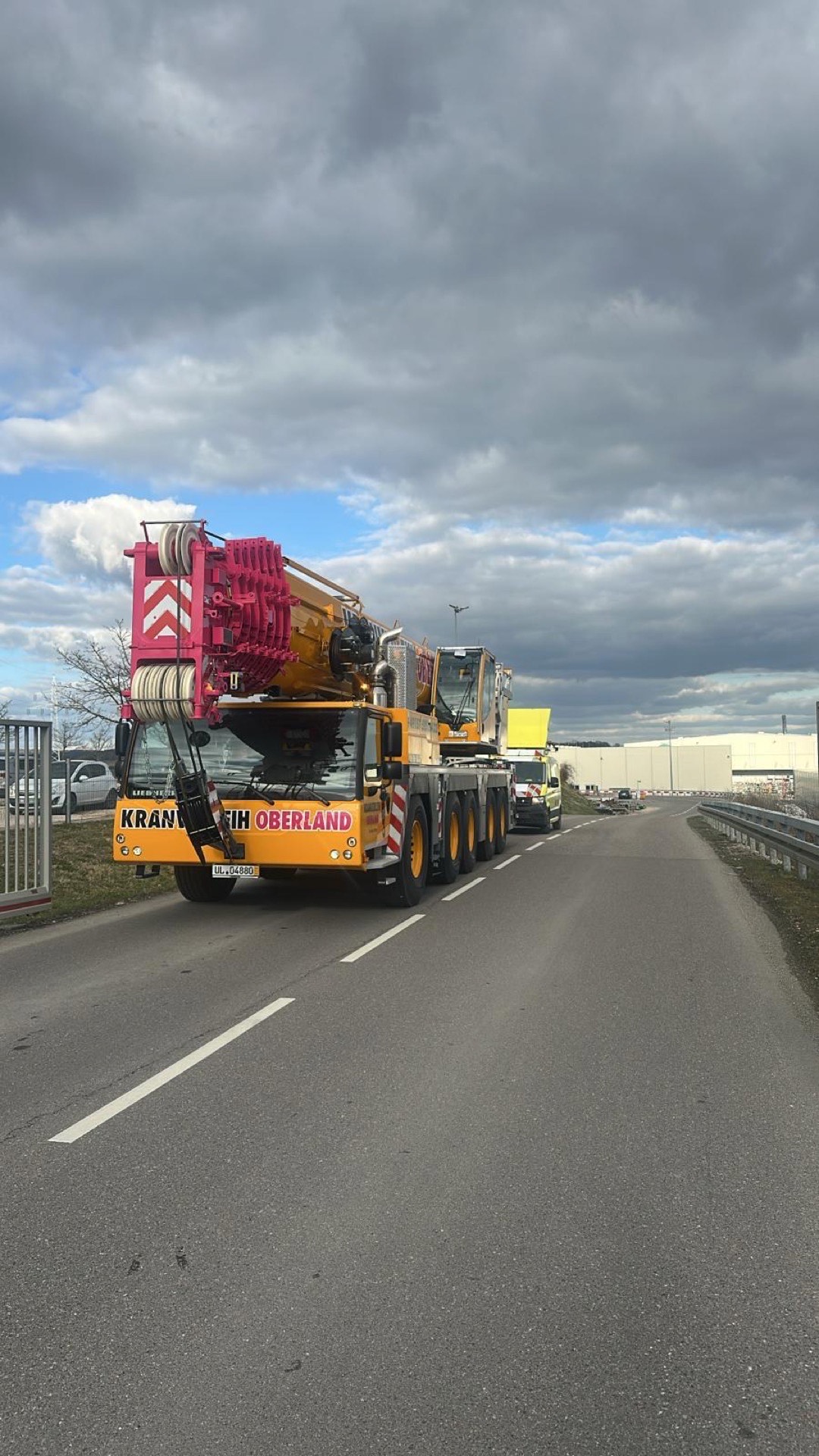Liebherr LTM 1230 auf dem Weg von Ehingen nach Bayern