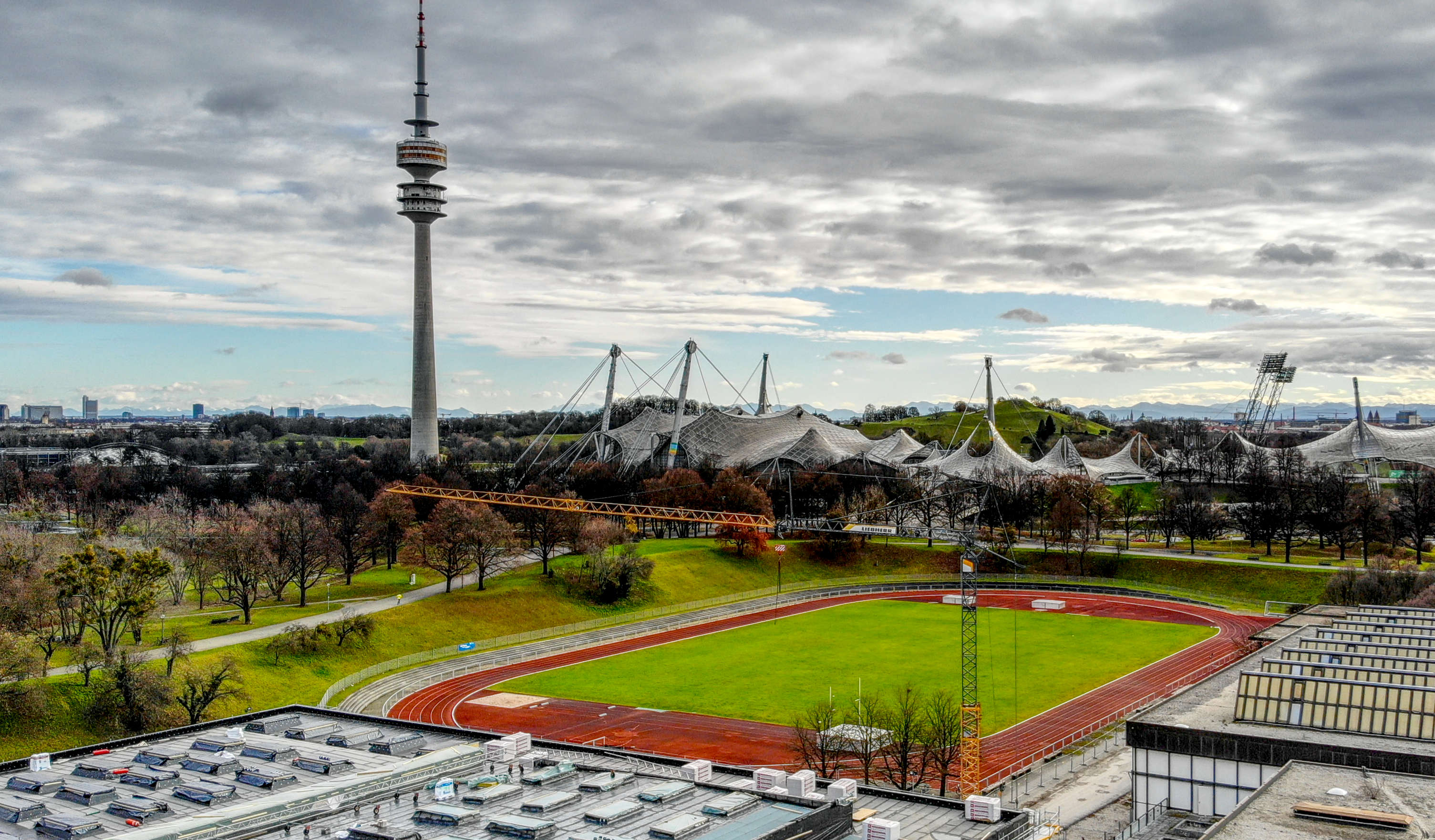 Liebherr 81 K.1 am Münchener Olympiapark