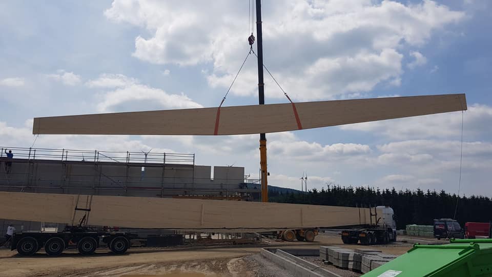 Montage zweier Supermärkte