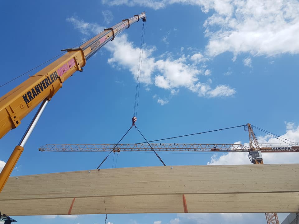 Sporthallen-Montage in München